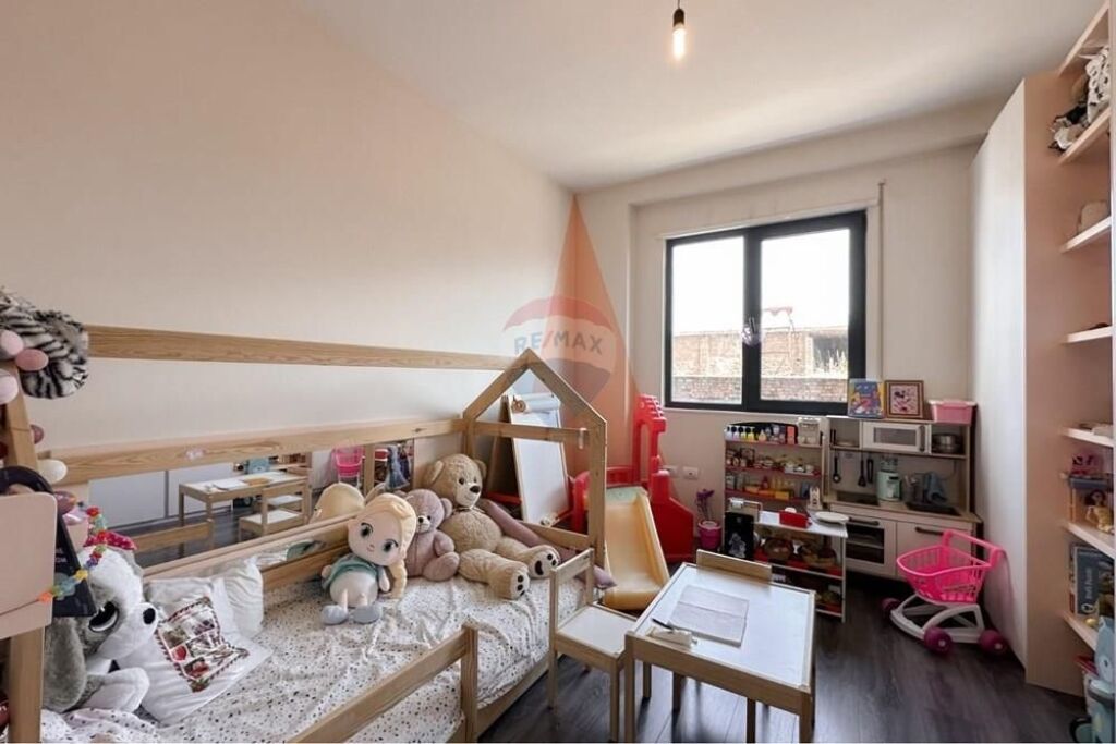 APARTAMENT 2+1+2 PER SHITJE NE PORCELAN