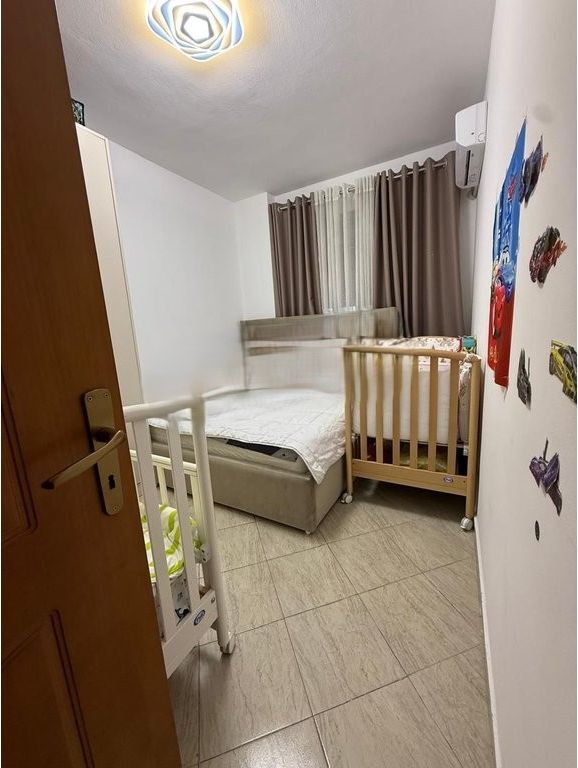 Apartament 1+1 per shitje tek Pallatet Cabej! 99,000 €