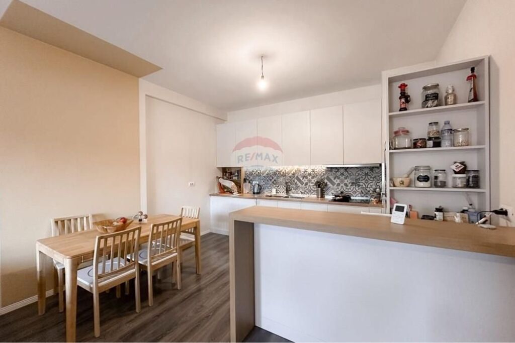 APARTAMENT 2+1+2 PER SHITJE NE PORCELAN