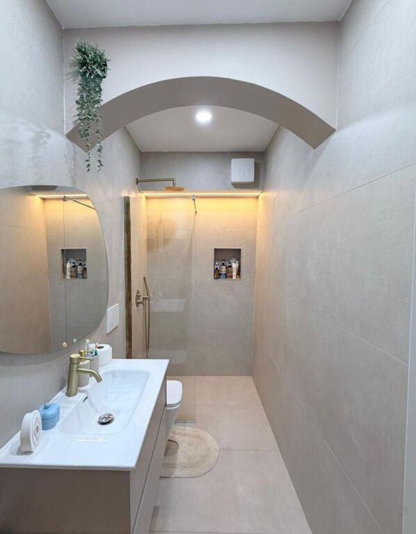 APARTAMENT 2+1 per SHITJE tek  Pallatet agimi