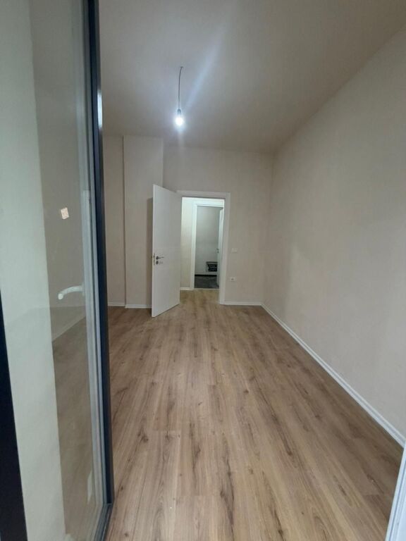 Shesim Apartament 3+1+2 Bega Komune Parisit