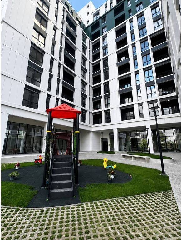 SHITET APARTAMENT 3+1+2 TEK KOMUNA E PARISIT, BEGA07