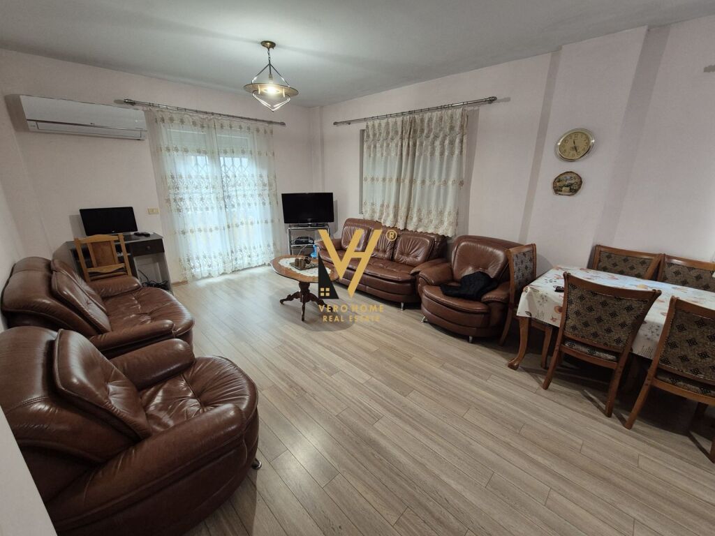 AFFITTASI APPARTAMENTO 2+1+2 A KOMUNA E PARISIT 60.000 LEKE