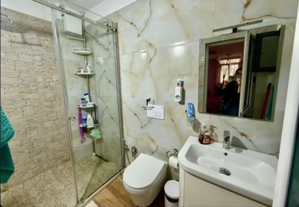 APARTAMENT ME QERA 2+1 KOMUNA E PARISIT 100.000 LEKE FH-73614