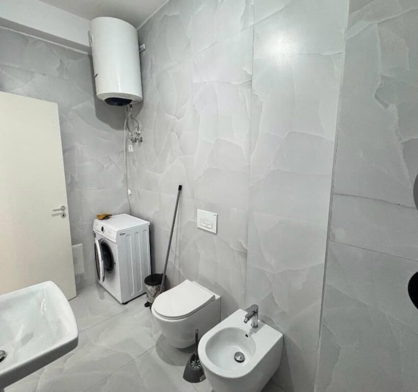 Appartamento in affitto 1+1 - 📍Ali Demi, complesso Kaimi - 390 mila lek