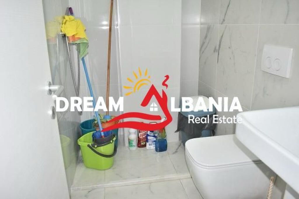 Ufficio in affitto presso Komuna Parisit, Complesso Kika 2 a Tirana (ID 4261600)