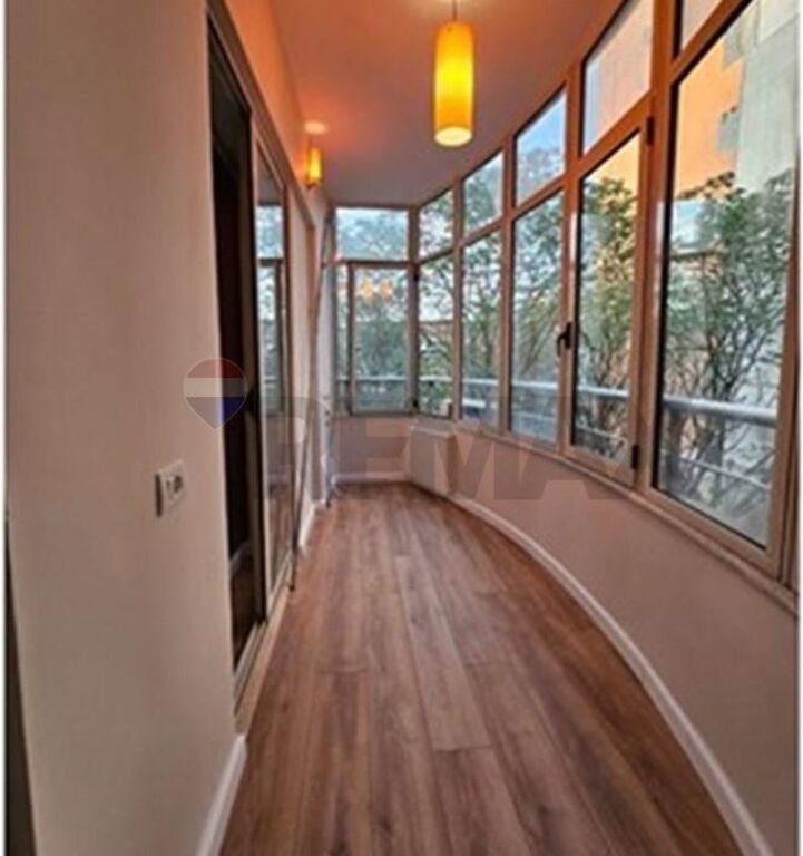 Shitet apartament 2+1 tek Mine Peza