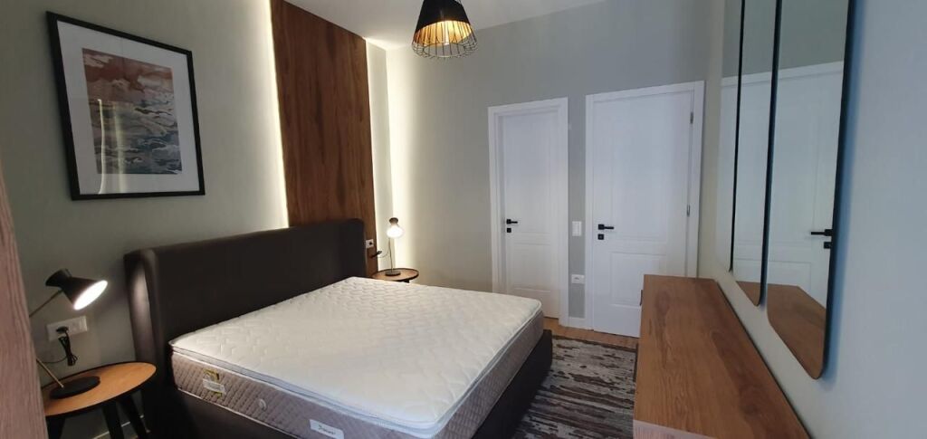 Jepet Apartament me qera