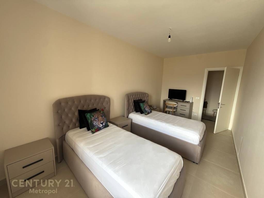 For Rent 2+1+Parking in Univers City