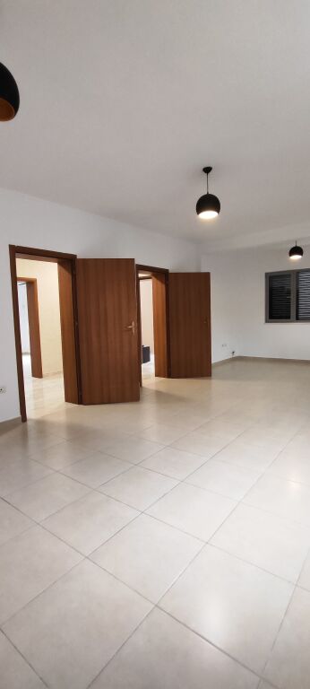 650m2 - Spazio per Uffici in Affitto