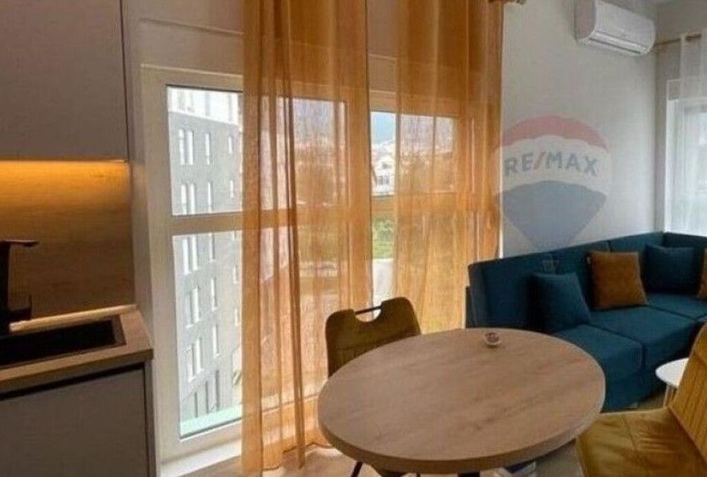 Shitet Apartament 1+1 tek Kompleksi Kadiu  ID: 530551001-456