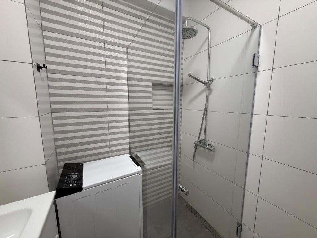 APPARTAMENTO 1+1 IN AFFITTO, VICINO A PAZARI I RI, TIRANA!