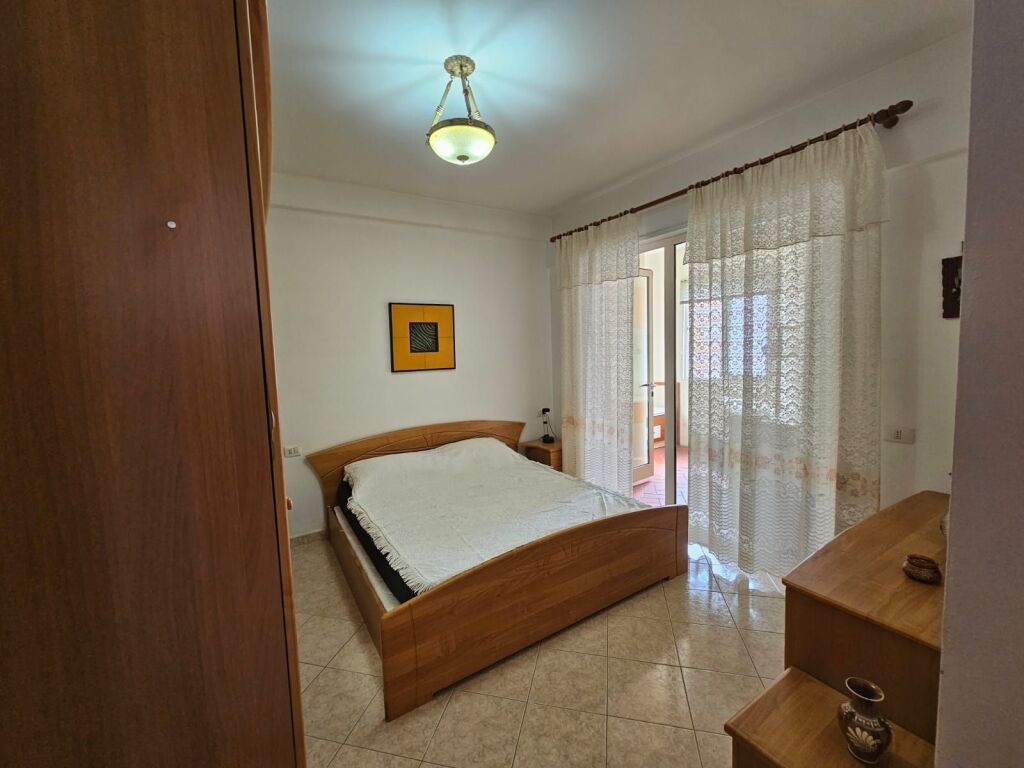 Ne DON BOSKO Jepet me qira Apartament 1+1  prane Viva Marker  80m² Kati 8 550mije/lek