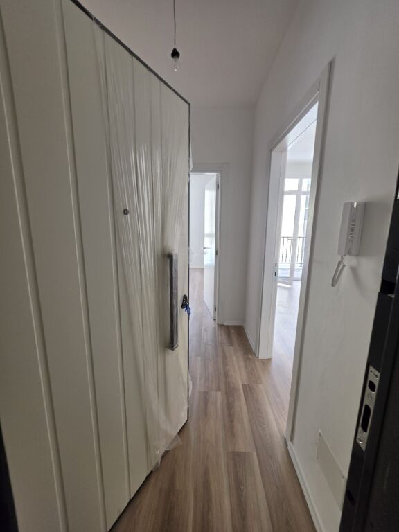 shitet apartament 1+1,1800 euro/m2,sauk i vjeter,kati 2