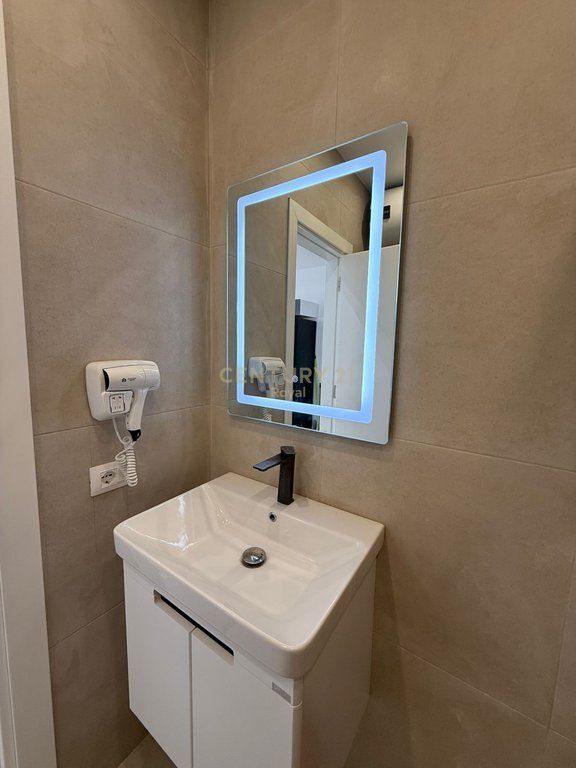 AFFITTASI APPARTAMENTO 1+1 IN VIA SIRI KODRA, VICINO ALL'EX FABBRICA DI PASTA 650 € /Mese