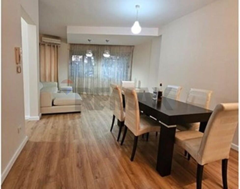 Shitet apartament 2+1 tek Mine Peza