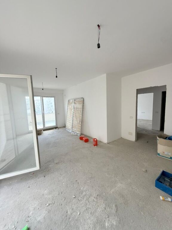 APARTAMENT 2+1 ME VERANDE PER SHITJE PRANE KIKA 2, Albania