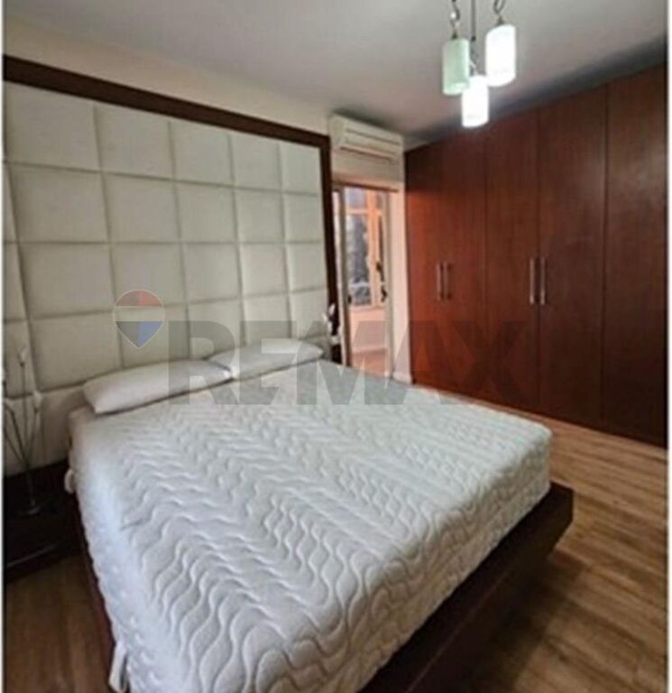 Shitet apartament 2+1 tek Mine Peza