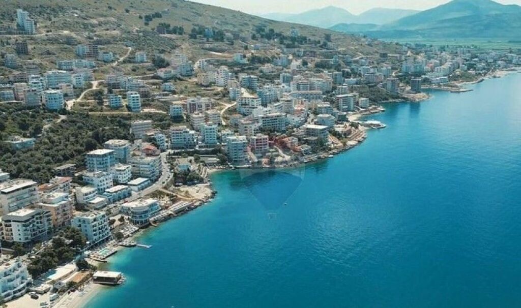 SHITET TRUALL PER NDERTIM NE SARANDE  ID: 530391021-110
