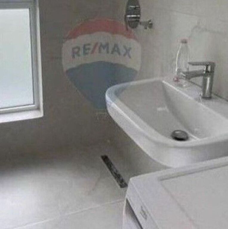 Shitet Apartament 1+1 tek Kompleksi Kadiu  ID: 530551001-456