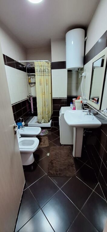 🏡 APPARTAMENTO 2+1+2 IN AFFITTO – CITTÀ STUDENTESCA, TIRANA