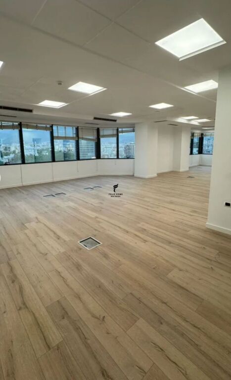 UFFICIO IN AFFITTO 230 M2 CENTRO 510.000 LEKE  FH-73653