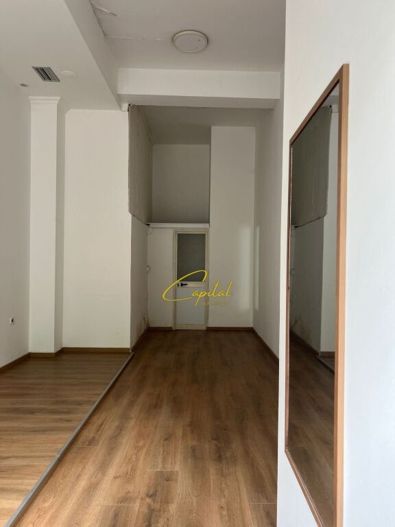 BUSINESS PREMISES FOR RENT 28 M2 XHAMLLIKU 40,000 LEKE