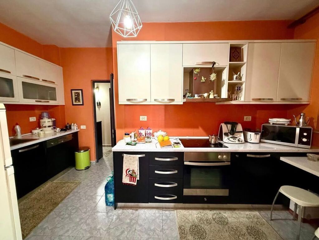 Appartamento in vendita 2+1 a Ali Demi