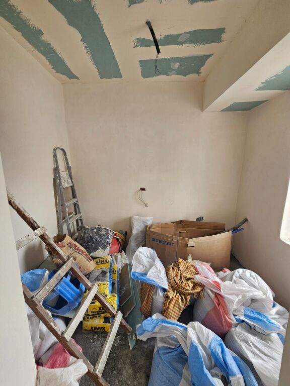🏡 SHITET APARTAMENT 2+1 PALLAT EGZISTUES, PRANE BLU STAR , DURRES