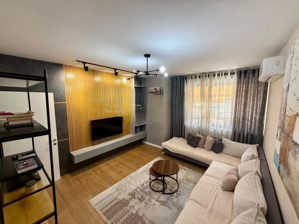 SHESIM APARTAMENT 2+1+2 TE KOMPLEKSI "PANORAMA" 290,000 €
