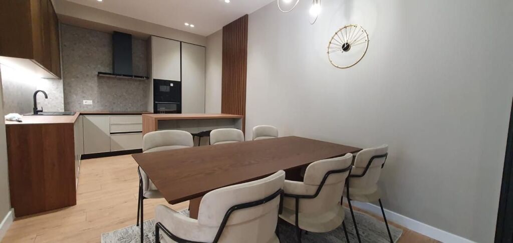 Jepet Apartament me qera