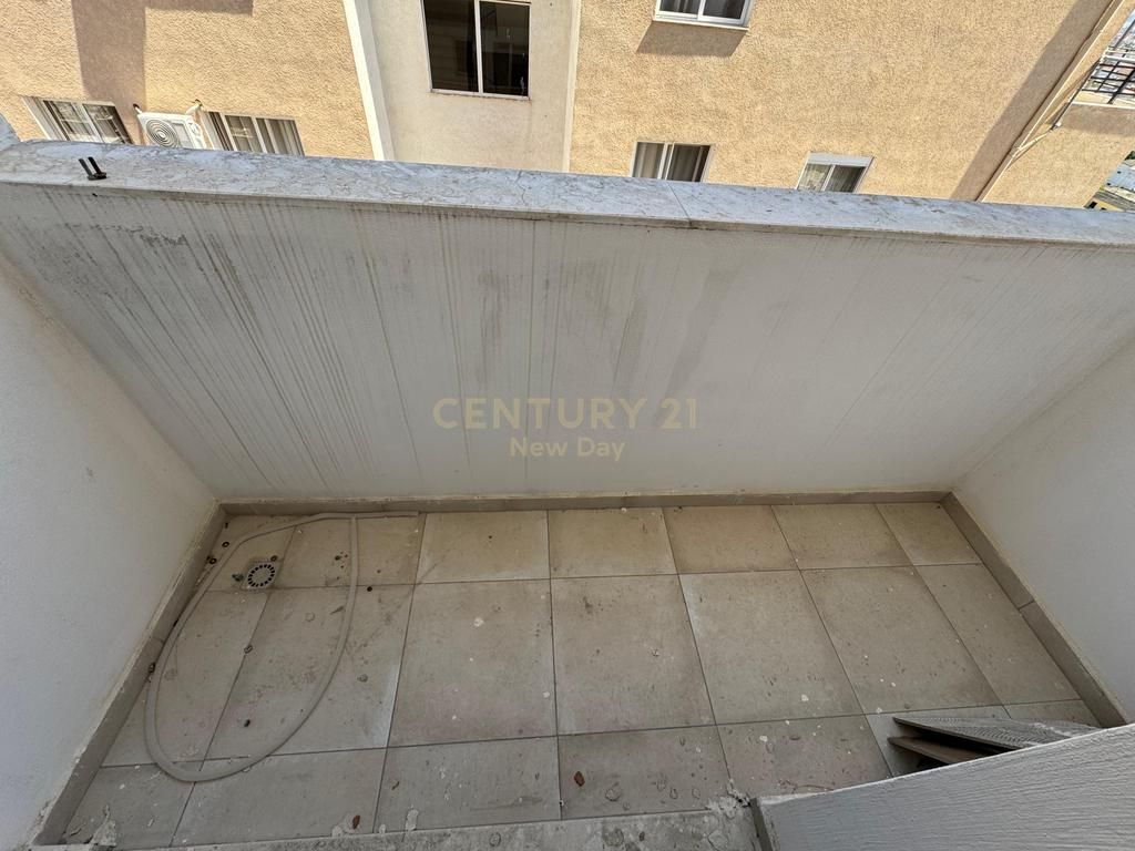 Shitet Apartament 1+1 në Spitalle – Pallat i Ri me Ashensor ! 60.000 Euro