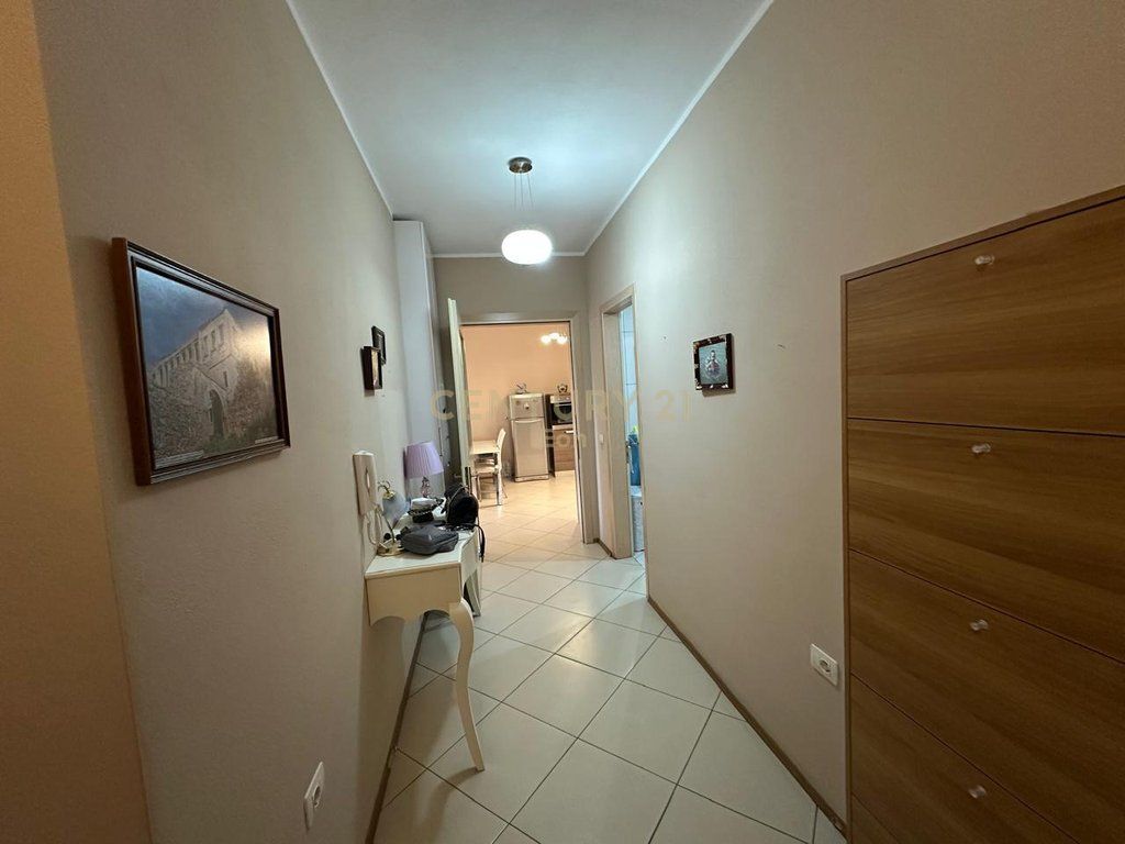 Apartament 2+1+2 për Qira në Qender te Durresit, tek Kazazi!