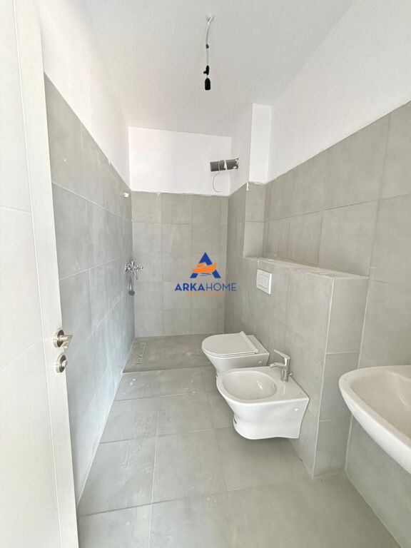 SHITET APARTAMENT 2+1+BALLKON+DEPO "OXHAKU" 219.000 EURO