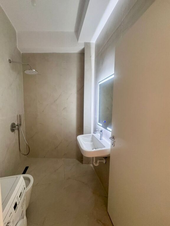 Appartamento in affitto 1+1 - 📍Ali Demi, complesso Kadiu 400 mila leke