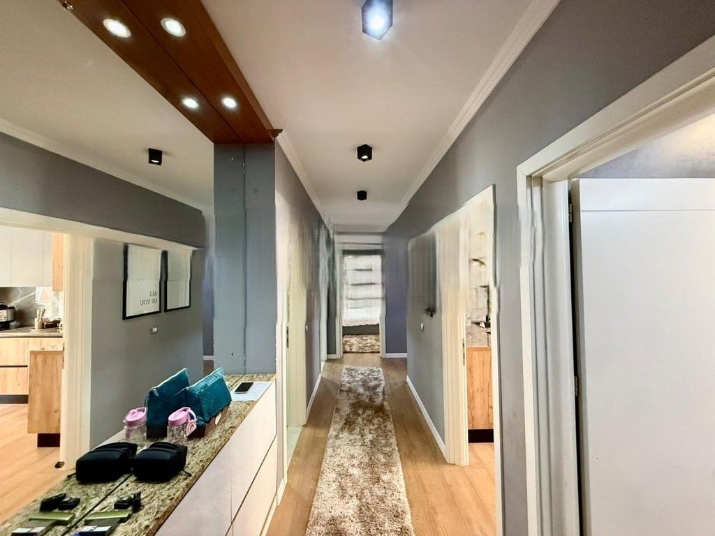 SHESIM APARTAMENT 2+1+2 TE KOMPLEKSI "PANORAMA" 290,000 €