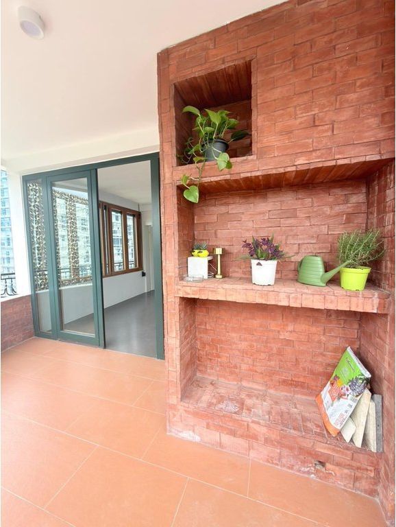 Apartament 1+1 për Shitje në Bllok!