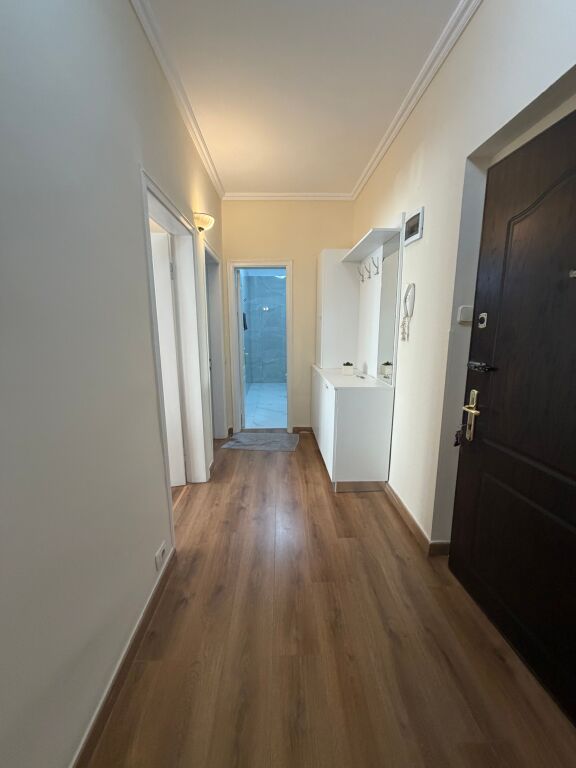 Jepet apartament 2+1 me qira  Pazari i Ri ,Qender