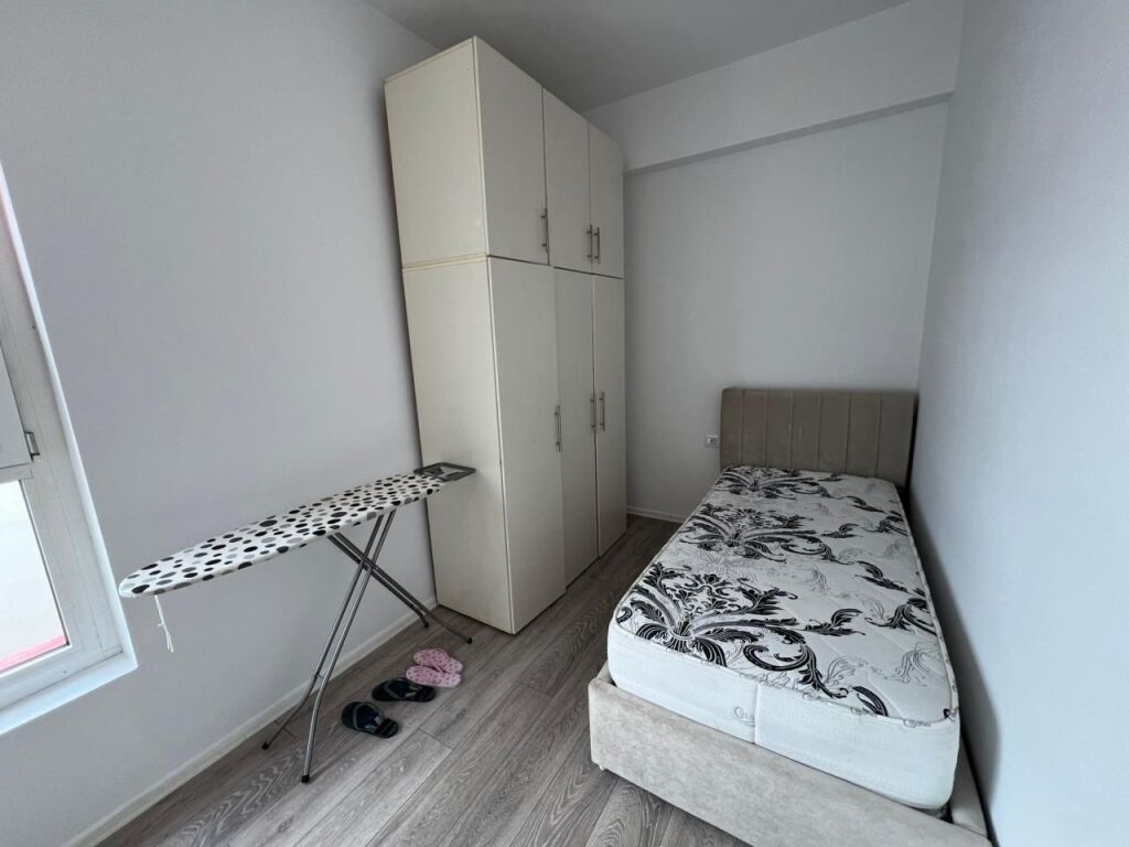 Apartment 2+1 for rent at Kompleksi Mangalem in Ali Demi.
