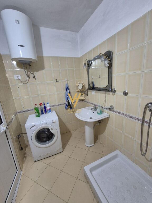 AFFITTASI APPARTAMENTO 2+1+2 A KOMUNA E PARISIT 60.000 LEKE