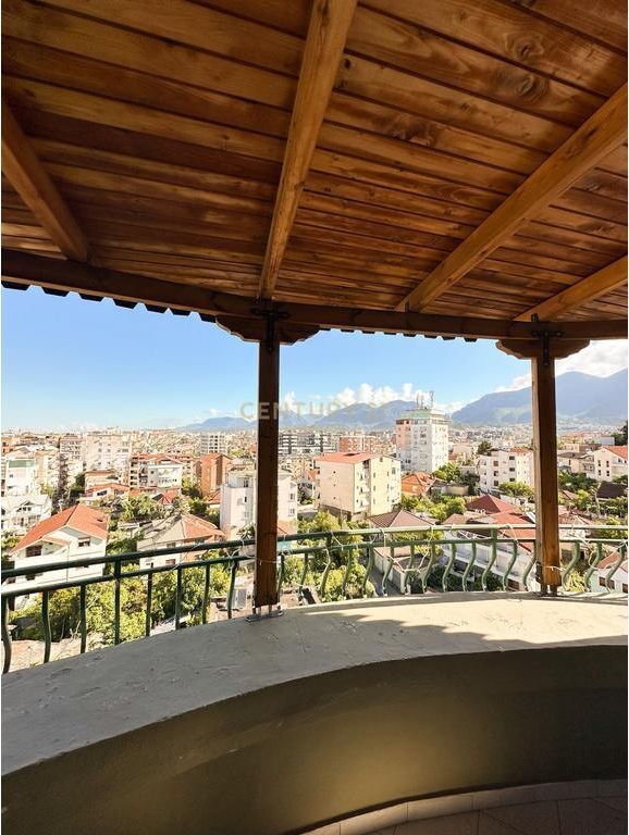 Kompleksi Grand, Tregu Elektrik - Shitet 1+1 59m2 + 10m2 Verande