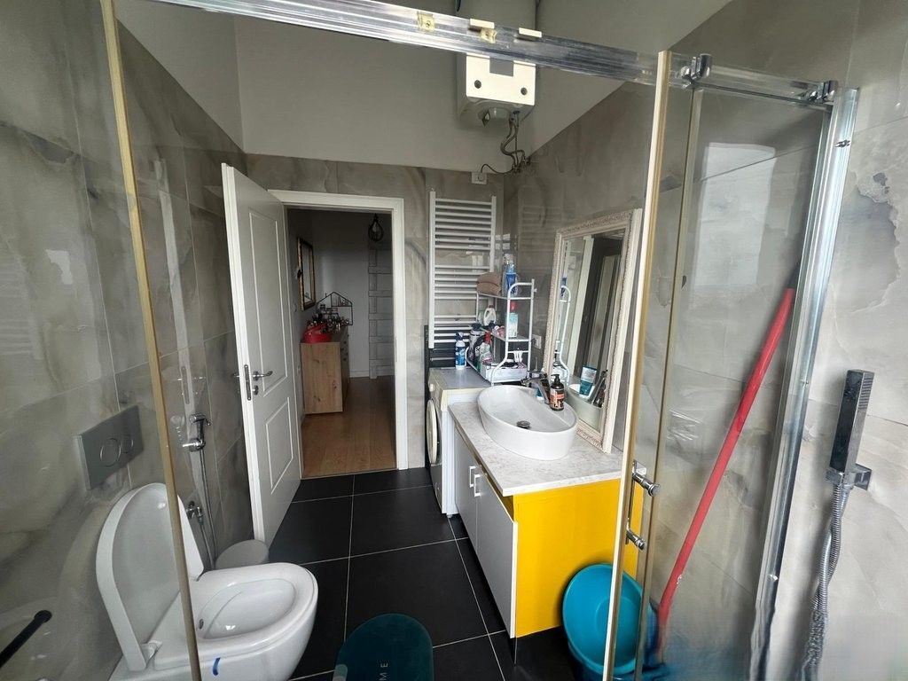 Shitet Apartament 1+1 + Verand tek Fresku! 130,000 €