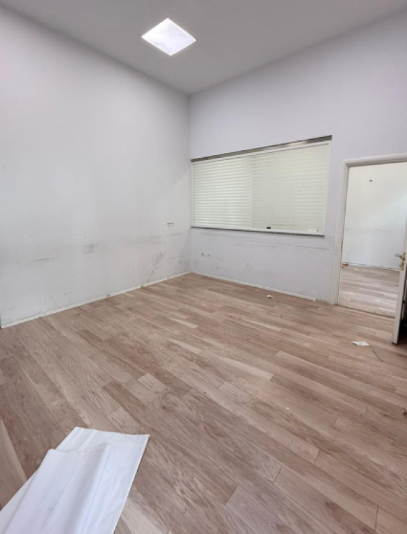OCCASIONE – Locale in Affitto presso Kika 2