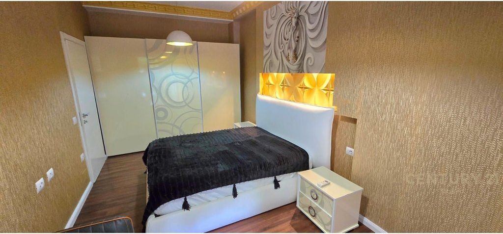 2+1 Apartment for sale near Radisson Hotel Dry Lake, Tirana 235,000 €