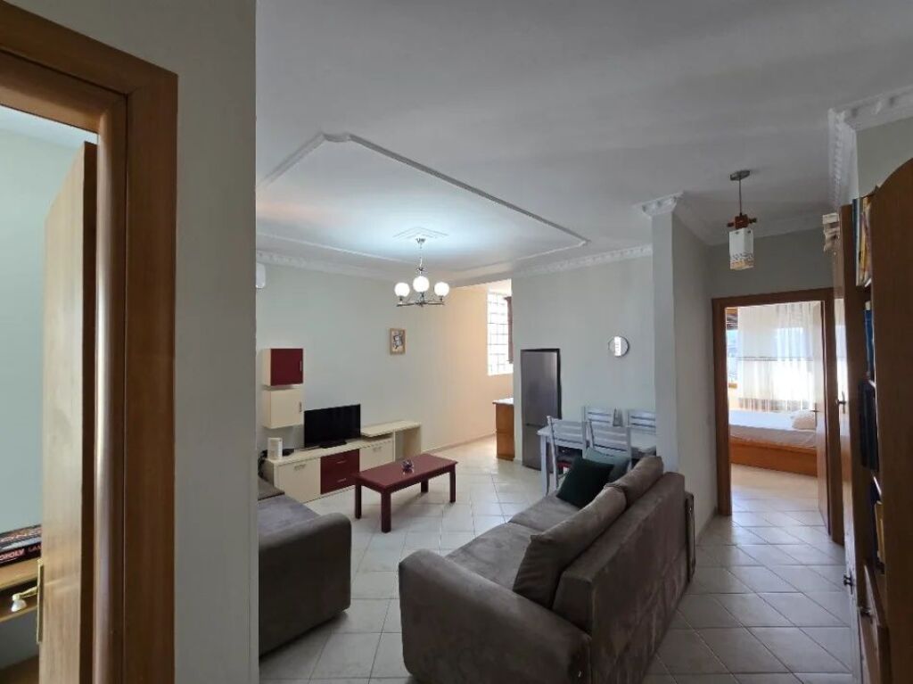 Apartament Me Qera 2+1 Tek Bulevardi Zogu i Pare ( ID B2201896) Tirane