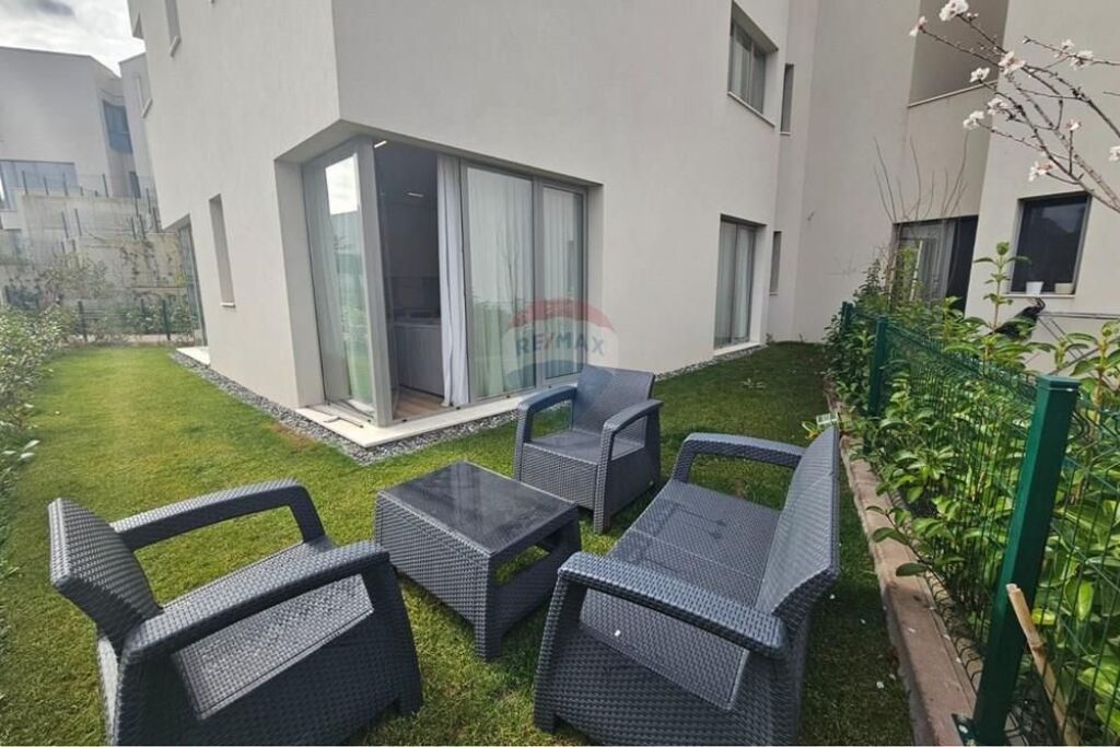 Apartament 3+1 per qira tek Liqeni i Thate!