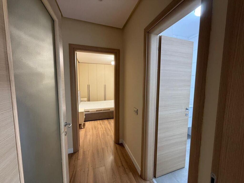 APPARTAMENTO 1+1 IN AFFITTO, VICINO A PAZARI I RI, TIRANA!