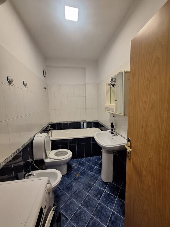 Apartamente per shitje tek Blloku i Ambasadave
