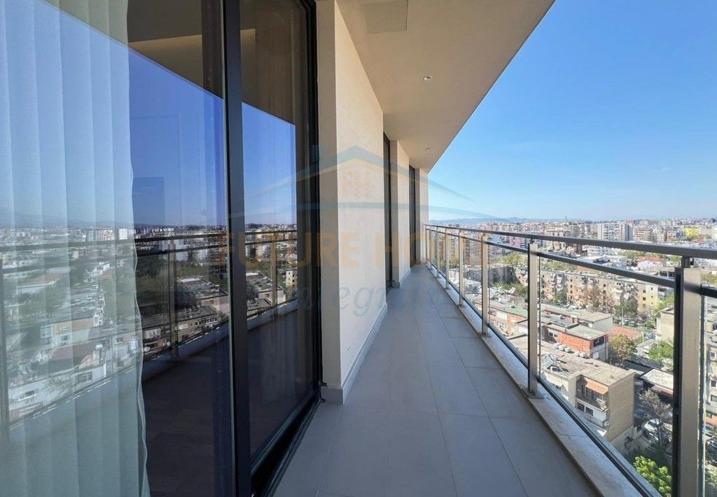 Shitet, Apartament 2+1, Golden Tower Residence, Tiranë.