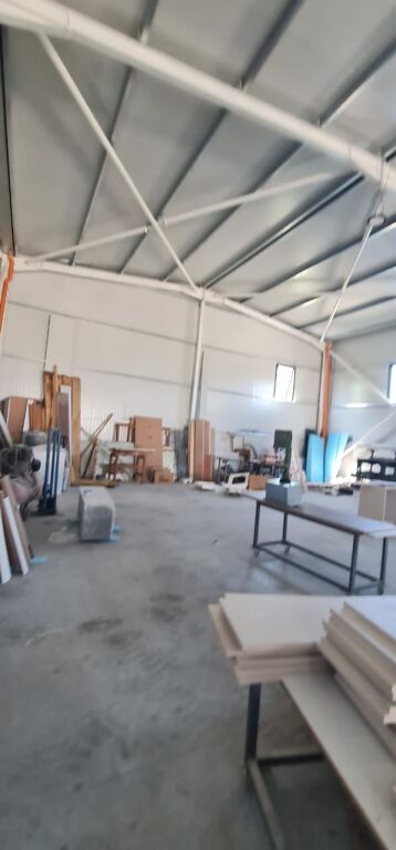 MAGAZZINI IN AFFITTO, VORE